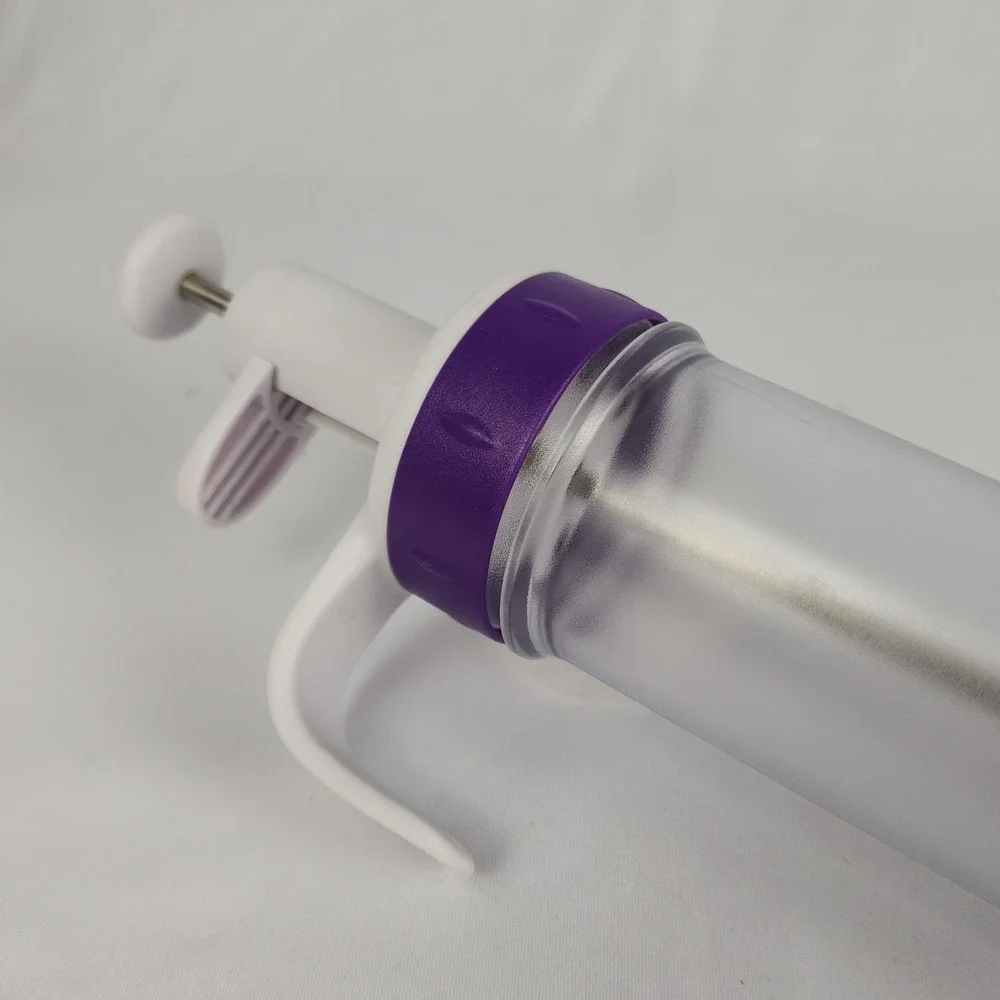 Wilton Dessert‎ Decorator Plus Cake Cookie Pastry Icing Tool 5 tips 2 Couplers